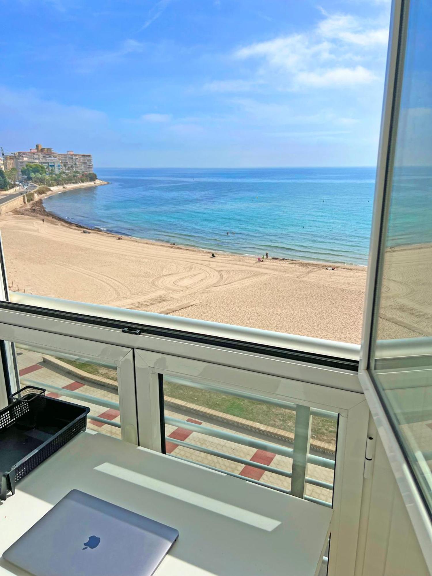 坎佩略Atico Frente Al Mar 2 Terrazas Barbacoa Y Parking Sujeto A Disponibilidad公寓 外观 照片