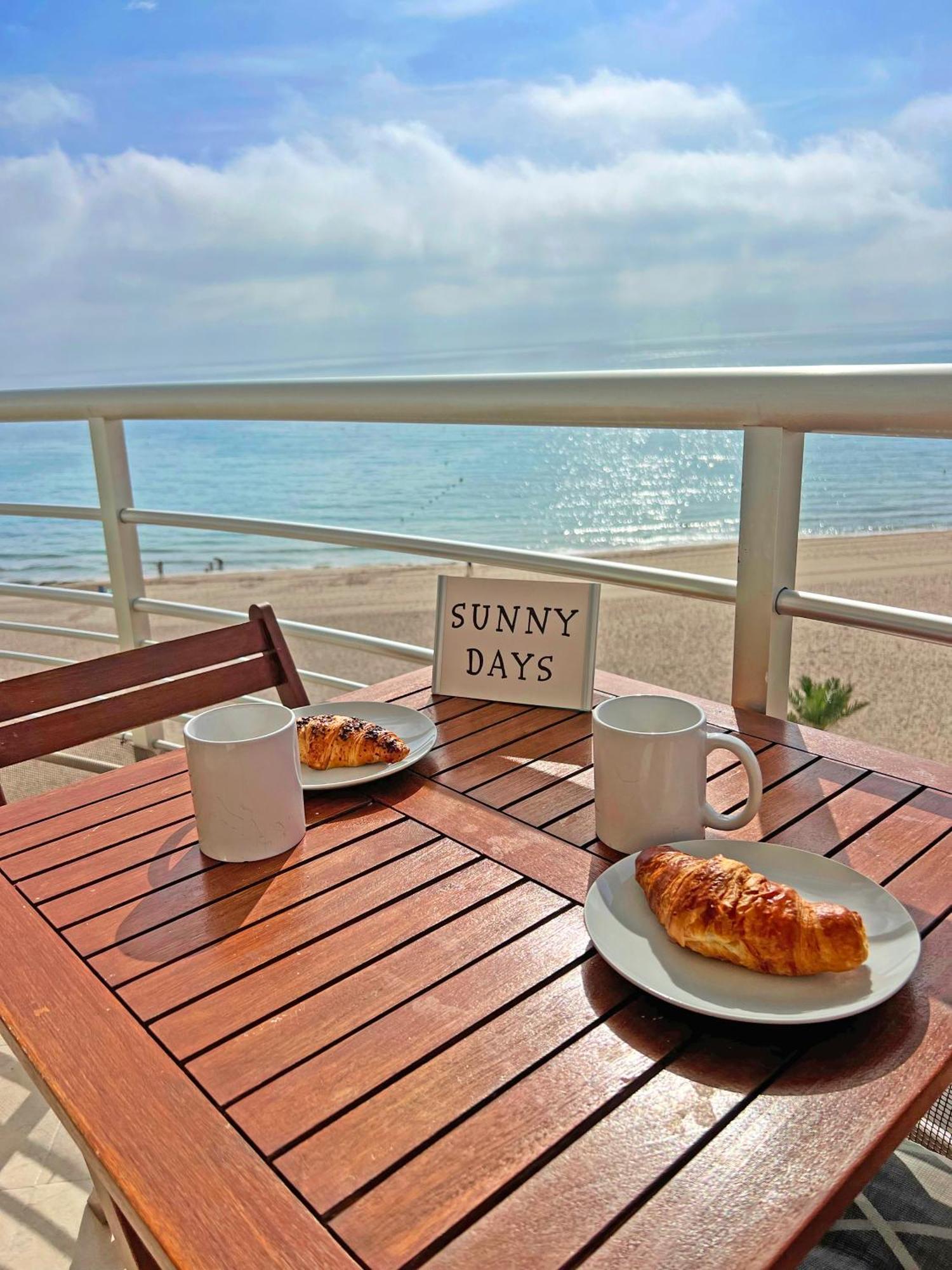 坎佩略Atico Frente Al Mar 2 Terrazas Barbacoa Y Parking Sujeto A Disponibilidad公寓 外观 照片